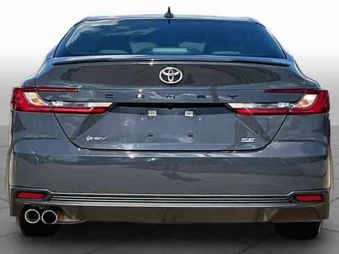 Used 2026 Toyota Camry SE FWD image 5