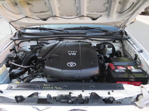 Used 2012 Toyota Tacoma 4x4 Double Cab image 35