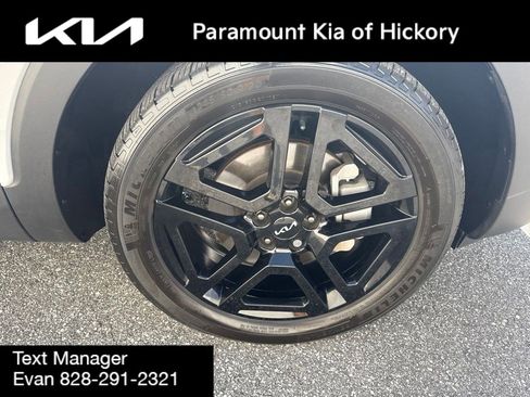 Used 2024 Kia Telluride SX Prestige X-Line AWD/4WD image 9