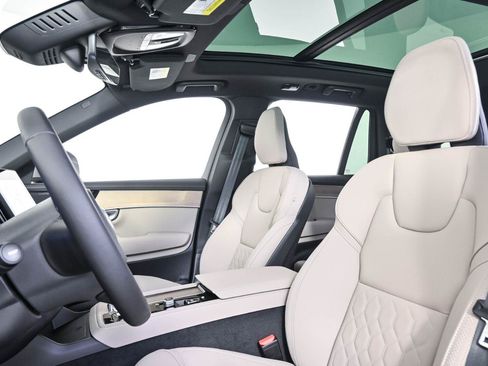 New 2026 Volvo XC90 B6 Plus w/ Protection Package Premier AWD/4WD image 5