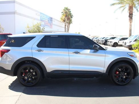 Certified 2021 Ford Explorer ST AWD/4WD image 10