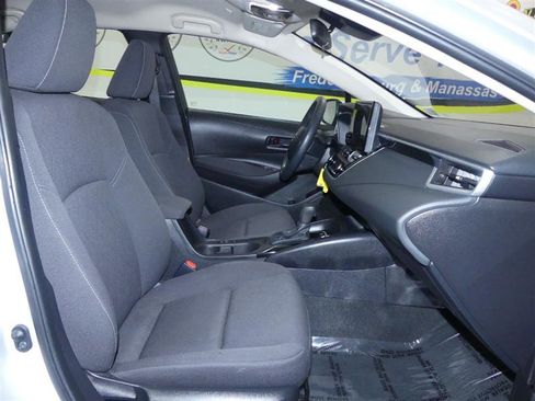 Used 2024 Toyota Corolla LE image 7