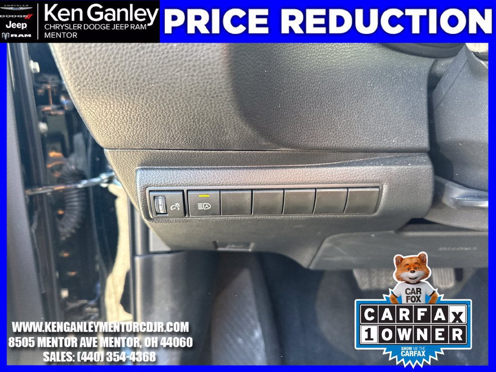 Used 2025 Toyota Corolla LE FWD image 12