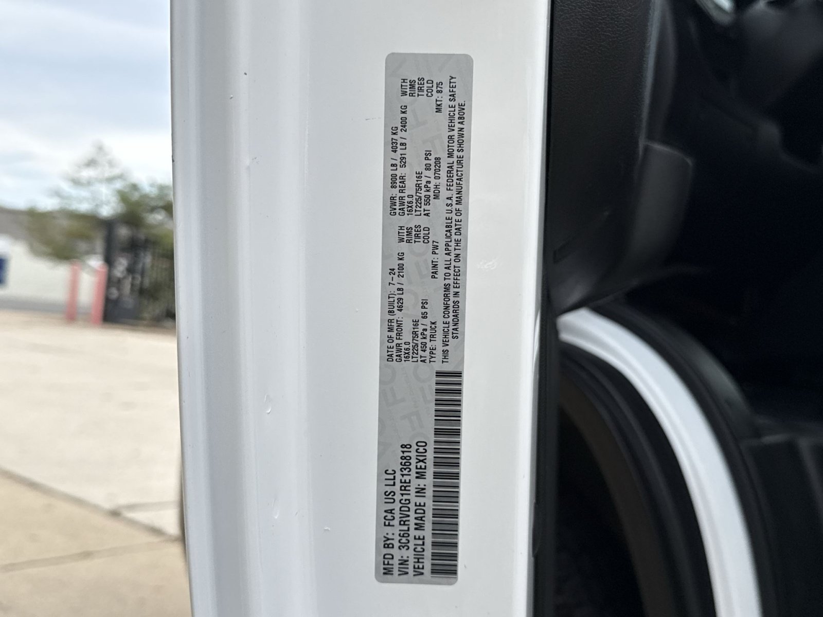 Used 2024 RAM ProMaster 2500 w/ Convenience Group FWD image 28