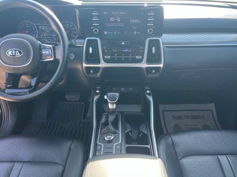 Used 2021 Kia Sorento S w/ Panoramic Sunroof Package FWD image 9