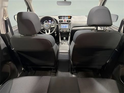 Used 2017 Subaru Forester 2.5i Premium image 34