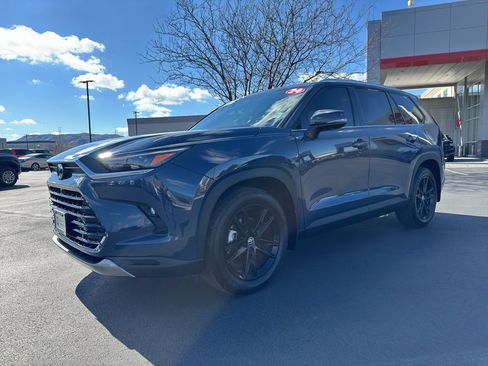 Certified 2024 Toyota Grand Highlander Limited image 5