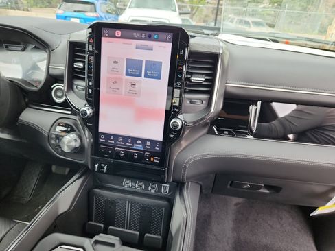 New 2025 RAM 1500 Limited image 20