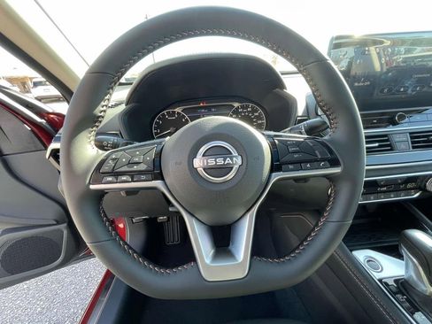 New 2025 Nissan Altima 2.5 SR w/ SR Premium Package image 19