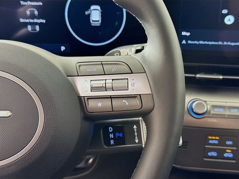 New 2026 Hyundai Kona Limited FWD image 18