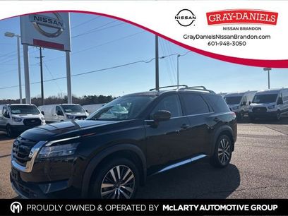 Used 2022 Nissan Pathfinder Platinum w/ Cargo Package