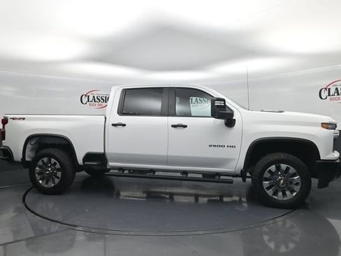 Used 2025 Chevrolet Silverado 2500 Custom w/ Custom Convenience Package AWD/4WD image 6