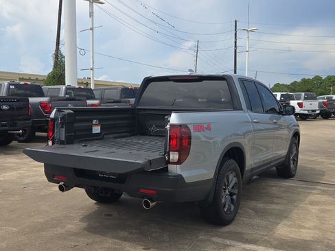 Used 2025 Honda Ridgeline Sport image 29