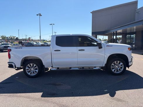 Used 2022 Chevrolet Silverado 1500 Custom AWD/4WD image 7