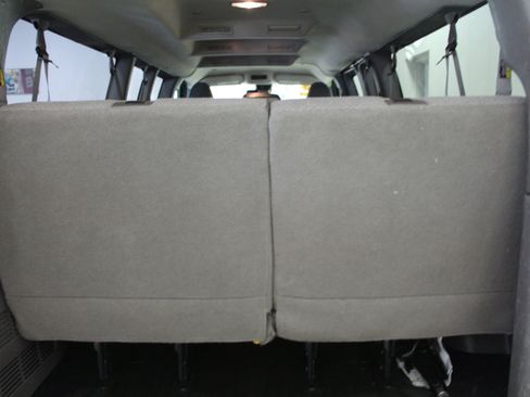 Used 2020 GMC Savana 3500 LT w/ LT Preferred Equipment Group image 27