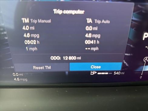 Certified 2025 Volvo XC60 B5 Plus image 18