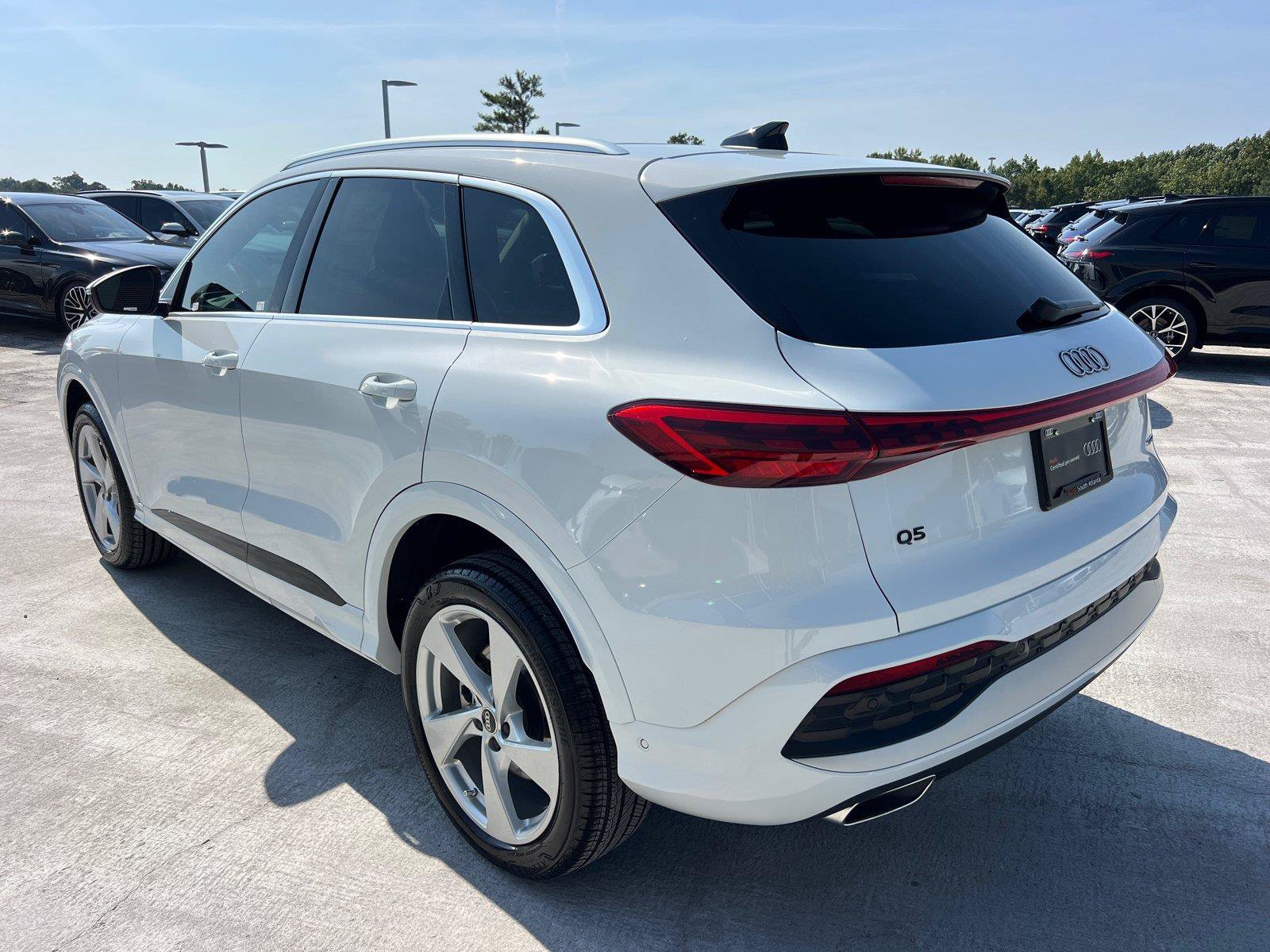 Used 2025 Audi Q5 Premium Plus w/ Premium Plus AWD/4WD image 7