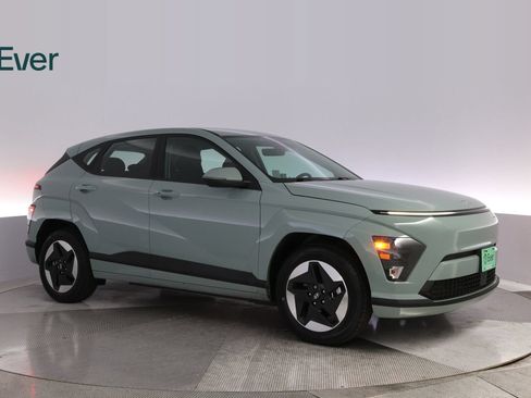 Used 2024 Hyundai Kona SE FWD image 14