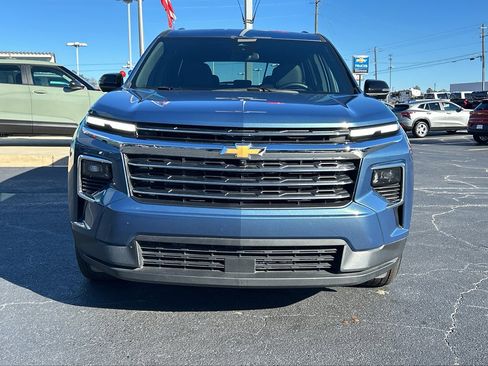 Used 2024 Chevrolet Traverse LT w/ LPO, Floor Liner Package image 2