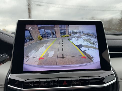 Used 2025 Jeep Compass Limited image 26