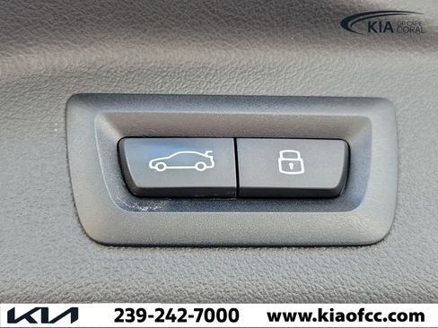 Used 2024 BMW ALPINA XB7 AWD/4WD image 13