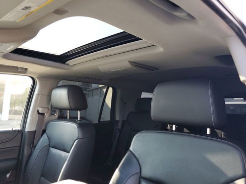 Used 2017 GMC Yukon SLT w/ Open Road Package image 24