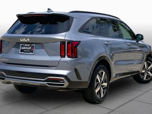 Used 2023 Kia Sorento S w/ Panoramic Sunroof Package FWD image 12