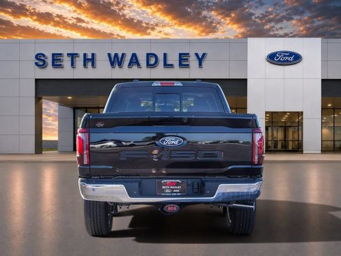 Used 2025 Ford F150 Lariat w/ Equipment Group 501A Mid AWD/4WD image 12