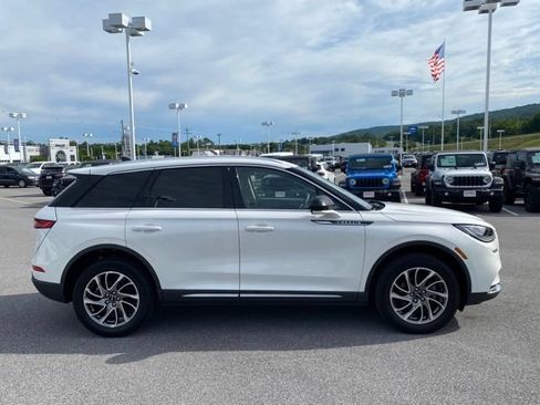 Used 2022 Lincoln Corsair AWD w/ Equipment Group 101A image 6