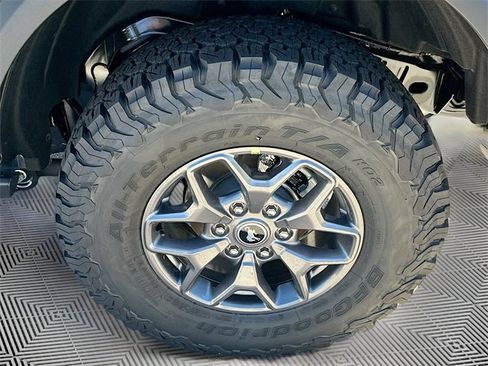 New 2025 Ford Bronco Badlands image 20
