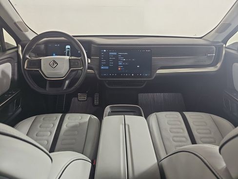 Used 2022 Rivian R1T Adventure image 27