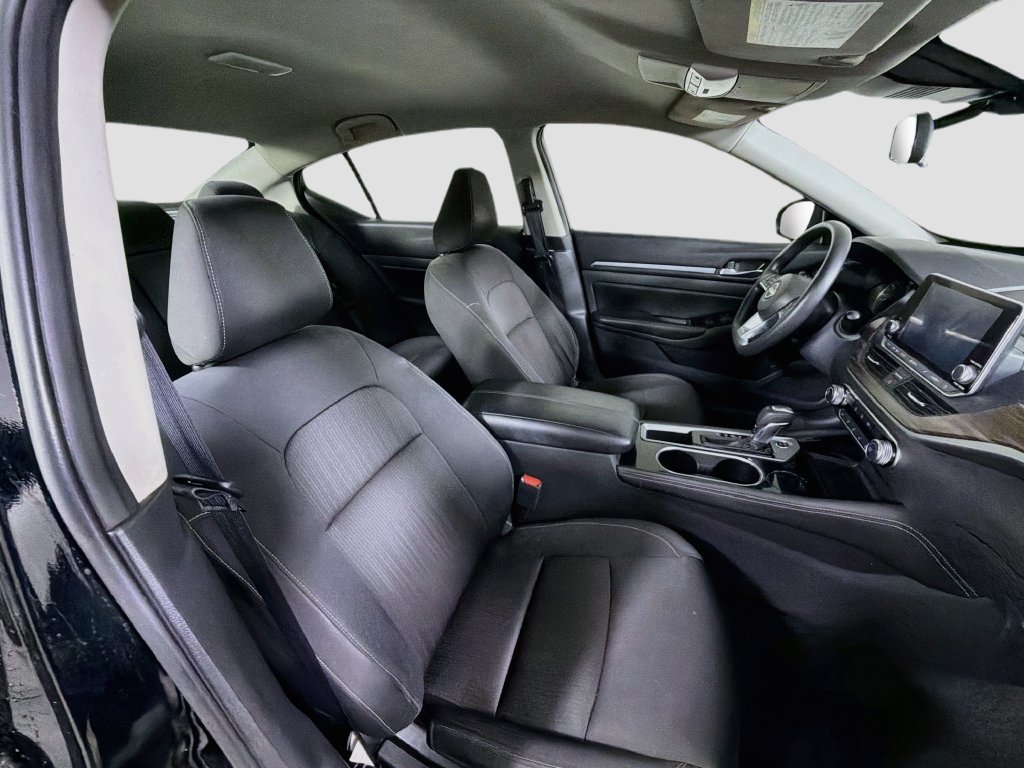 Used 2023 Nissan Altima 2.5 SV FWD image 28