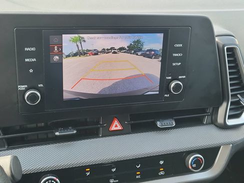 Certified 2025 Kia Sportage LX FWD image 15