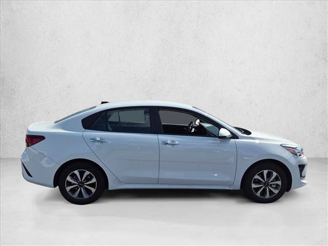 Used 2022 Kia Rio S w/ Technology Package FWD image 4