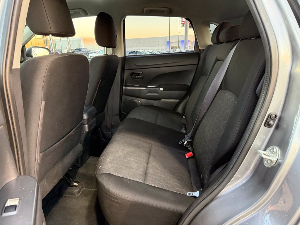 Used 2021 Mitsubishi Outlander Sport SE AWD/4WD image 18