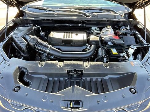 Used 2024 Chevrolet Blazer LT w/ Convenience Package image 27