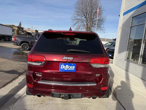 Used 2017 Jeep Grand Cherokee Overland image 4