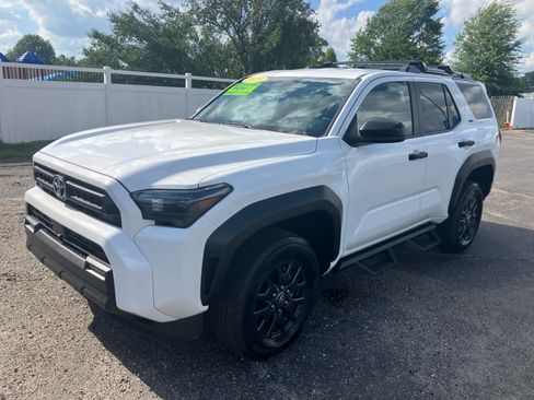 Used 2025 Toyota 4Runner SR5 RWD image 1