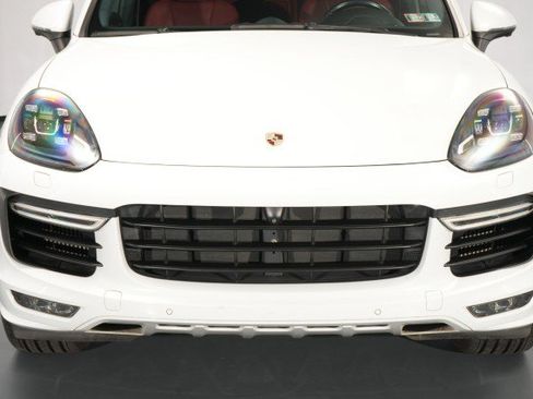 Used 2016 Porsche Cayenne GTS AWD/4WD image 8