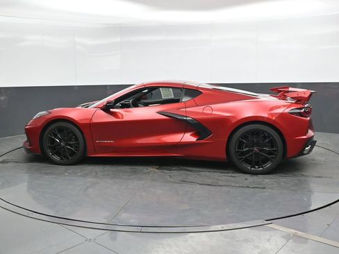 Used 2023 Chevrolet Corvette Stingray Preferred Cpe w/ Z51 Performance Package RWD image 9