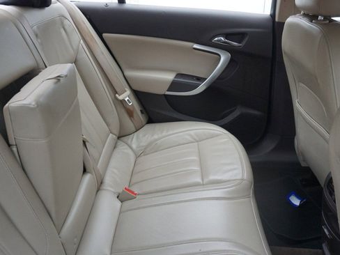 Used 2016 Buick Regal Premium image 8