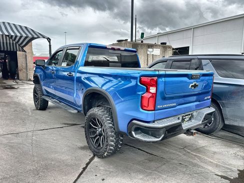 Used 2022 Chevrolet Silverado 1500 ZR2 w/ Technology Package image 3