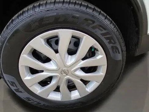 Used 2016 Nissan Rogue S AWD/4WD image 33
