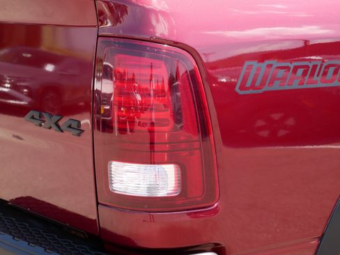 Used 2019 RAM 1500 Warlock AWD/4WD image 17