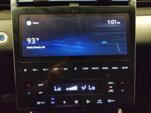 Used 2022 Hyundai Tucson Limited AWD/4WD image 25