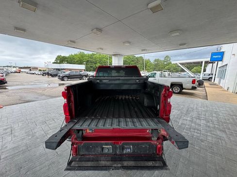 Used 2022 Chevrolet Silverado 1500 RST AWD/4WD image 9