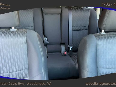 Used 2017 Nissan Rogue SV w/ SV Premium Package FWD image 18
