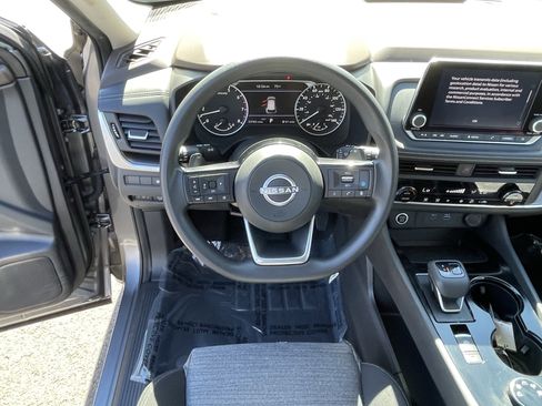 Used 2023 Nissan Rogue SV AWD/4WD image 11