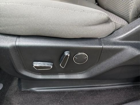 Used 2017 Ford F150 XLT w/ Equipment Group 302A Luxury image 37