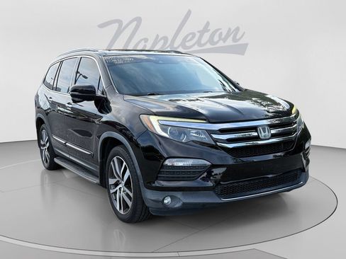 Used 2018 Honda Pilot Touring image 8